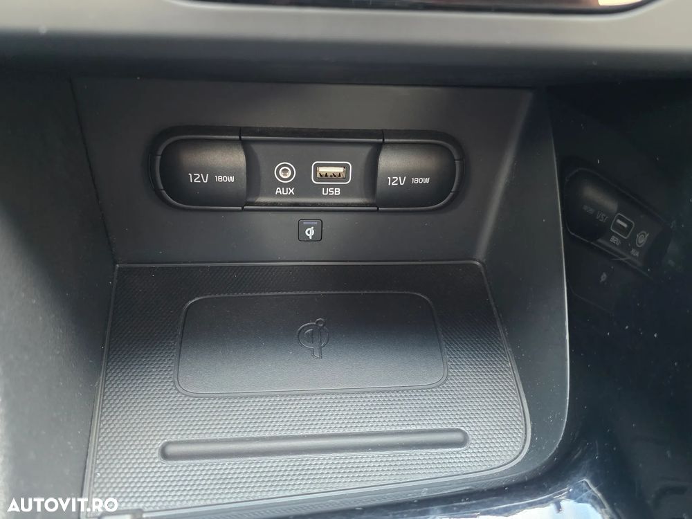 Kia Niro 1.6 GDI 2WD Aut. Vision - 25