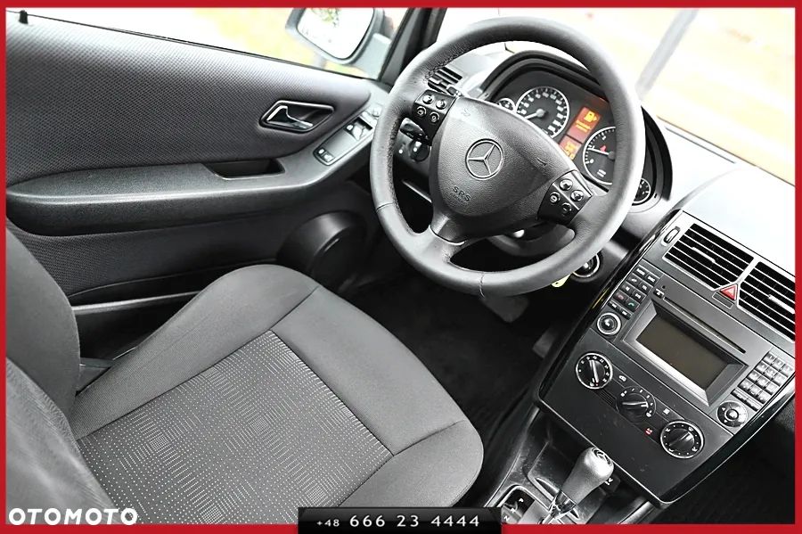 Mercedes-Benz Klasa A 160 Autotronic Elegance - 16