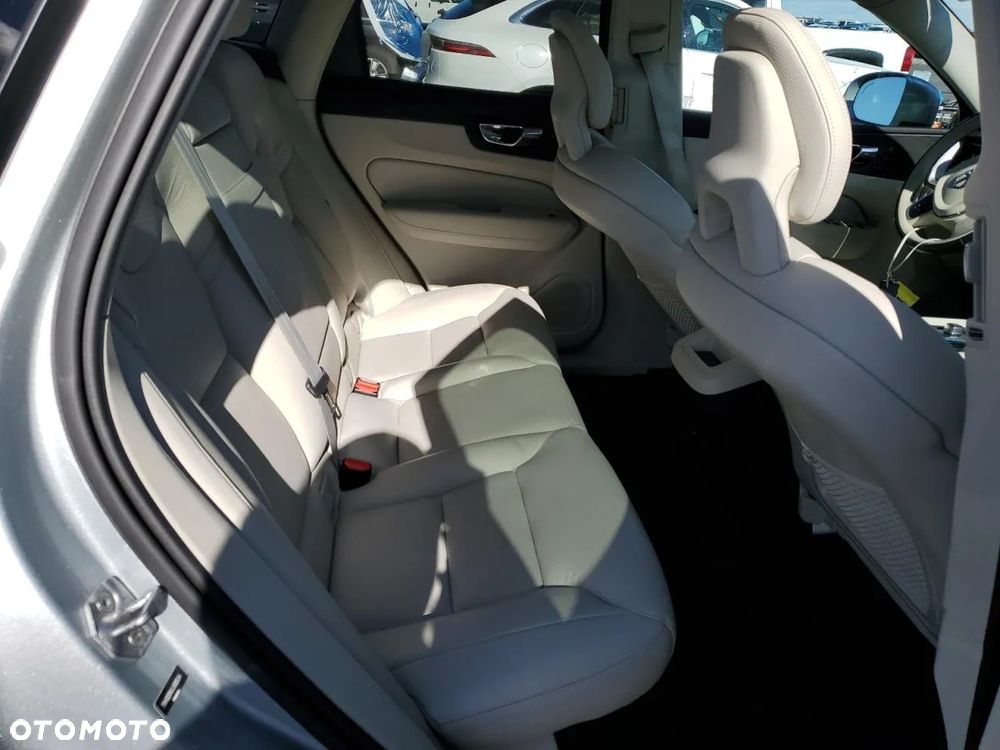 Volvo XC 60 T5 Geartronic Momentum - 10