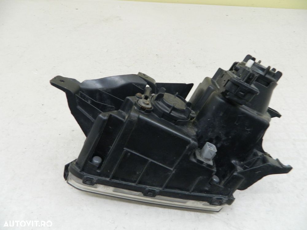 Far dreapta Hyundai Terracan Halogen, 2003, 2004, 2005, 2006, 2007, 2008. - 5