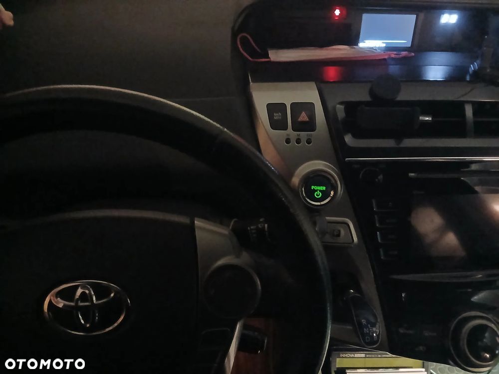 Toyota Prius - 5
