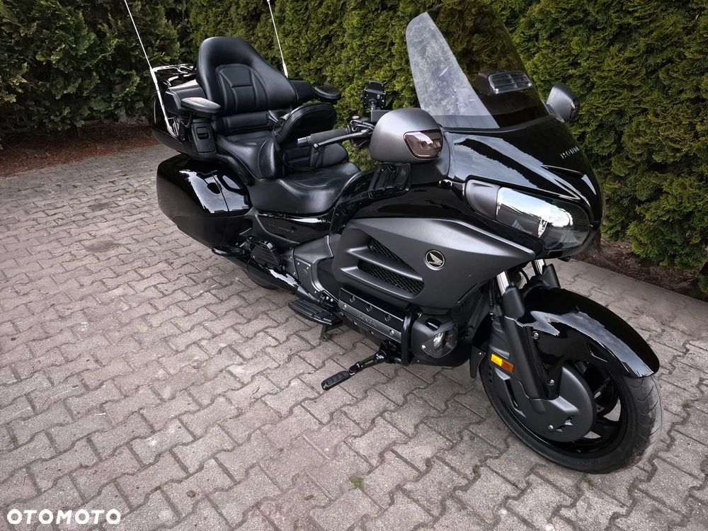 Honda GL - 12