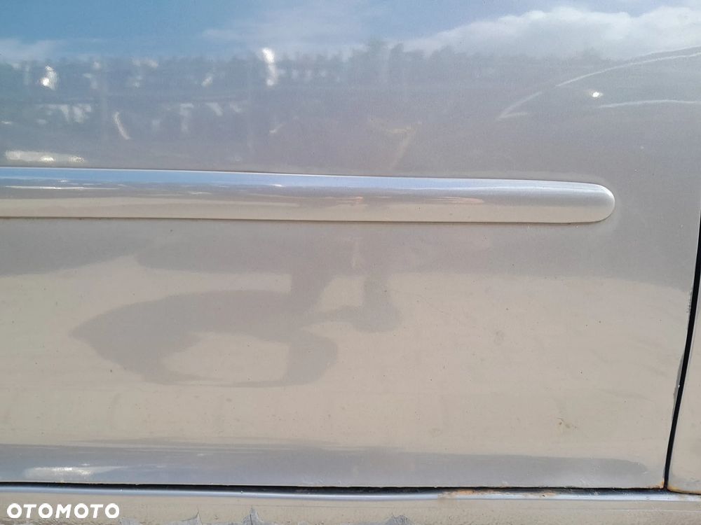 VW GOLF V DRZWI PRAWE PRZEDNIE PRAWY PRZÓD HB KOLOR: LA7T - 5