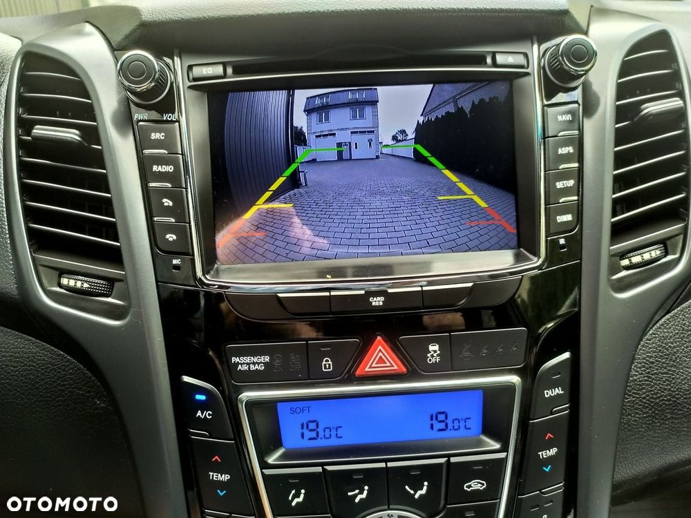 Hyundai i30 1.6 GDI BlueDrive Go - 21