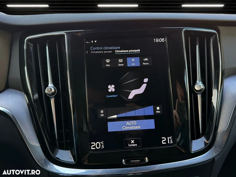 Volvo V60 T8 AWD Recharge Geartronic Inscription - 13