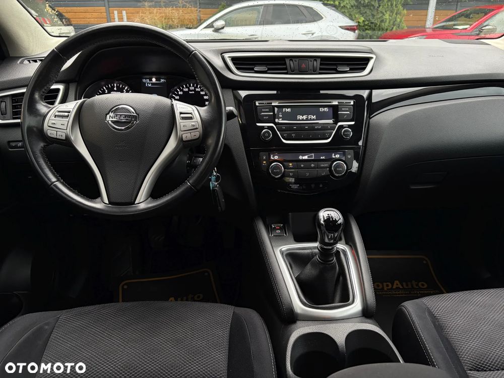 Nissan Qashqai 1.2 DIG-T N-Connecta EU6 - 33
