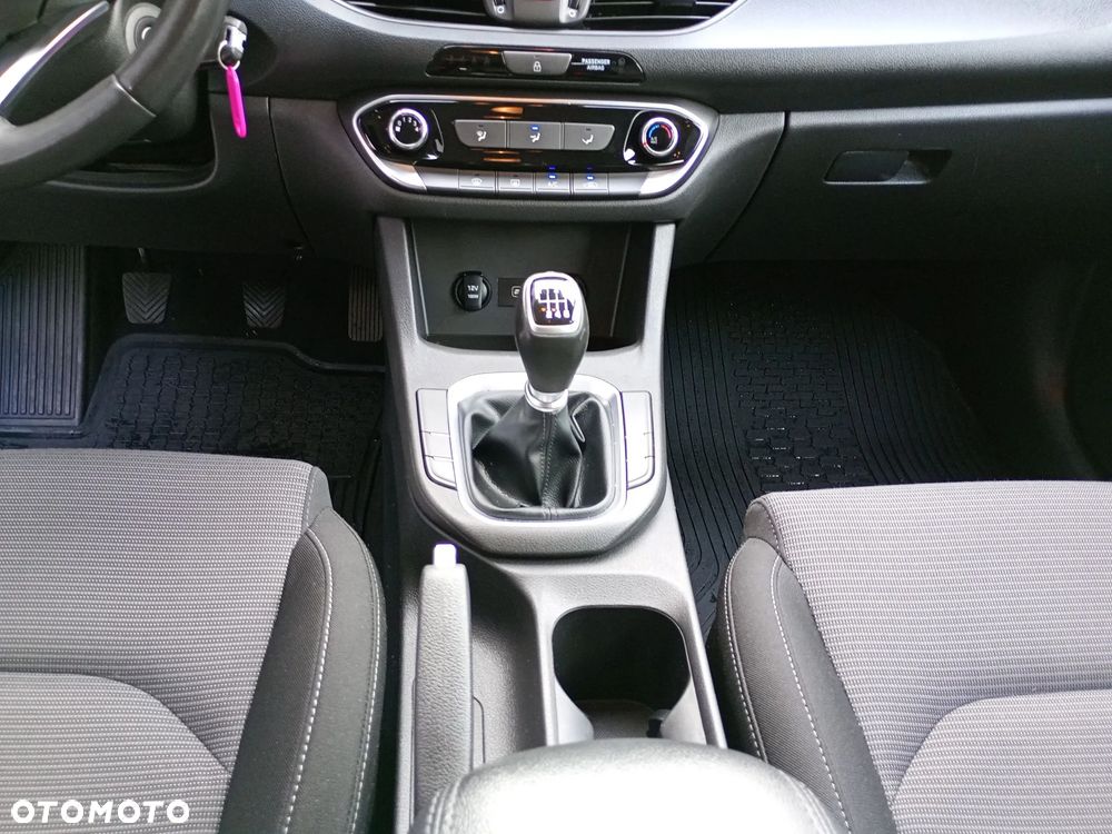 Hyundai i30 1.0 T-GDI Modern - 10