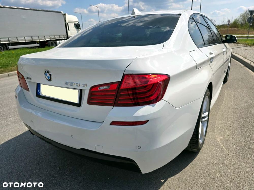 BMW Seria 5 530d xDrive Sport-Aut - 15