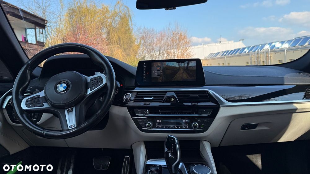 BMW Seria 5 530i xDrive - 7