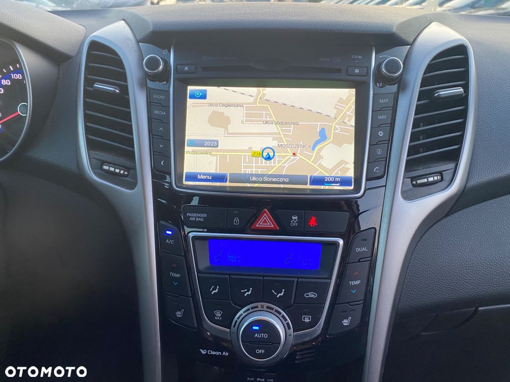 Hyundai i30 1.4 Premium - 34