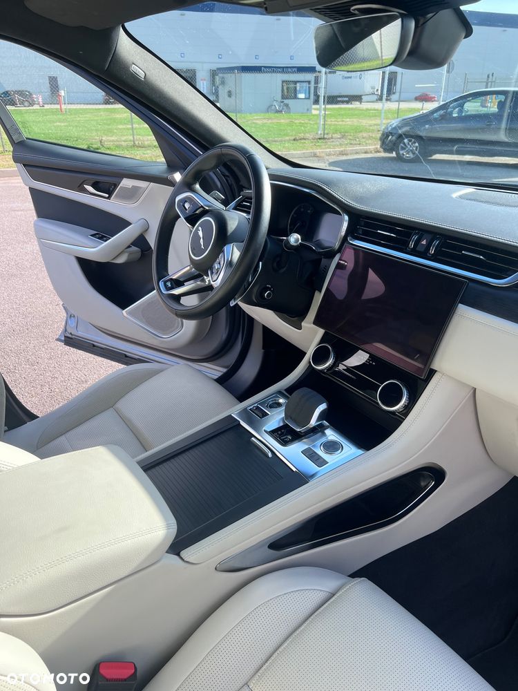 Jaguar F-Pace 3.0 TDV6 AWD R-Sport - 10