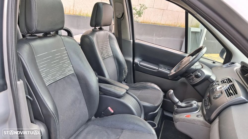 Renault Scénic 1.5 dCi Confort Privilége - 13