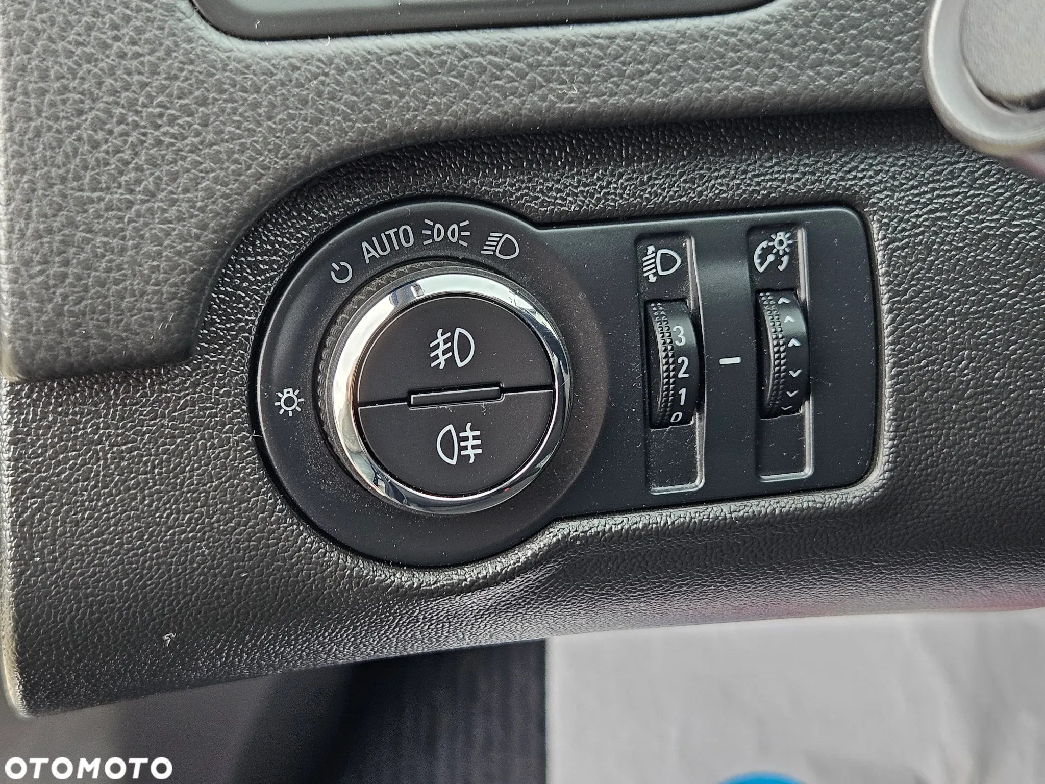 Opel Insignia 1.8 Edition - 36
