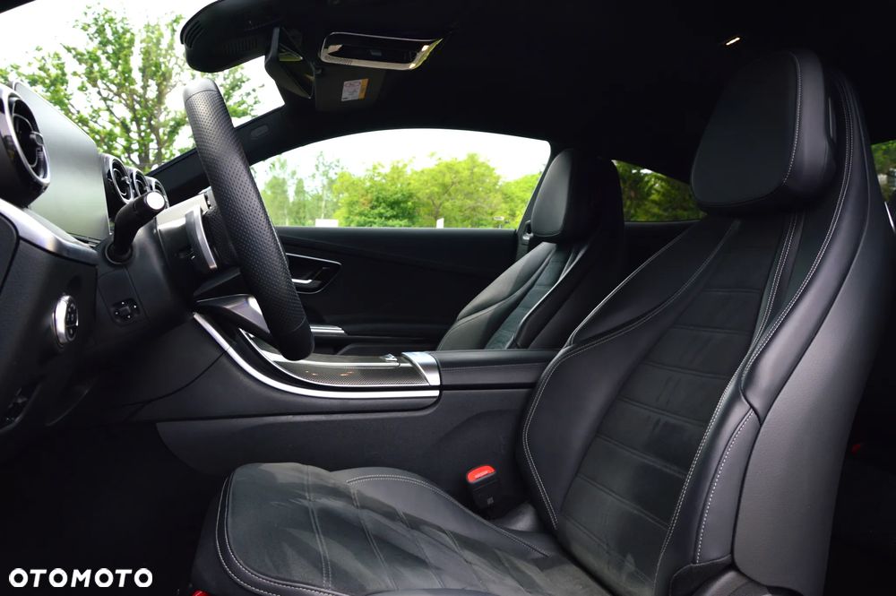 Mercedes-Benz CLE 300 mHEV 4-Matic AMG Line - 13