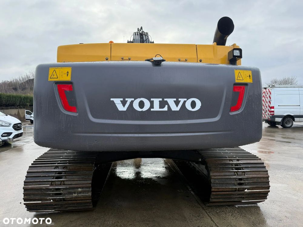 Volvo EC250DL - 9