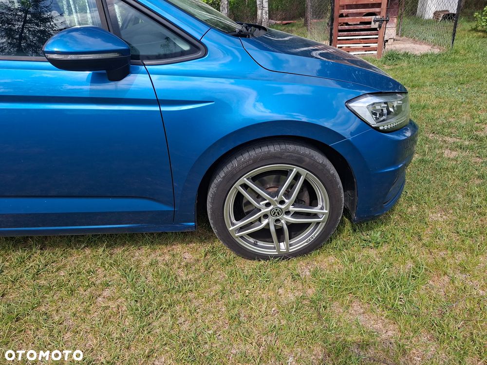 Volkswagen Touran - 9