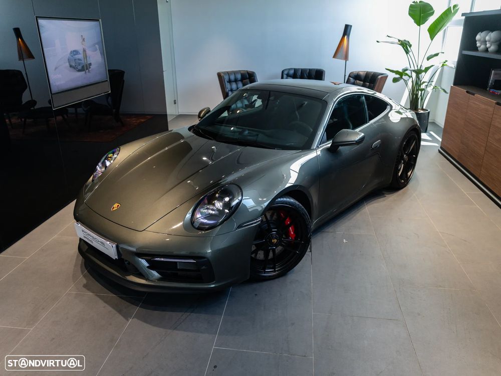 Porsche 911 (992) Carrera 4 GTS PDK - 4