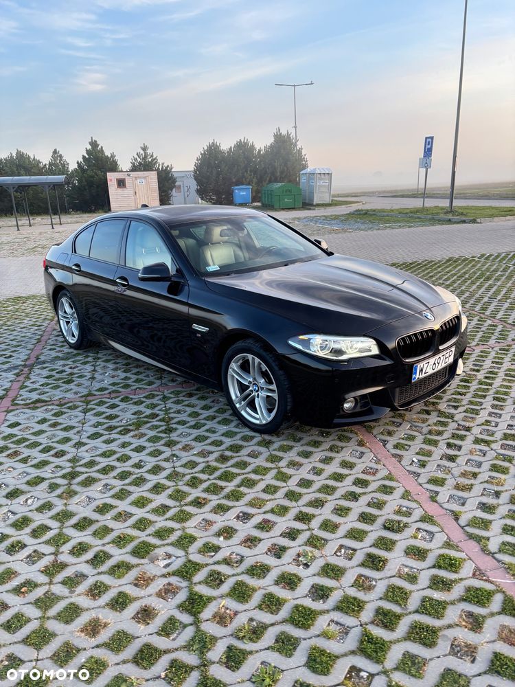 BMW Seria 5 525d xDrive - 6