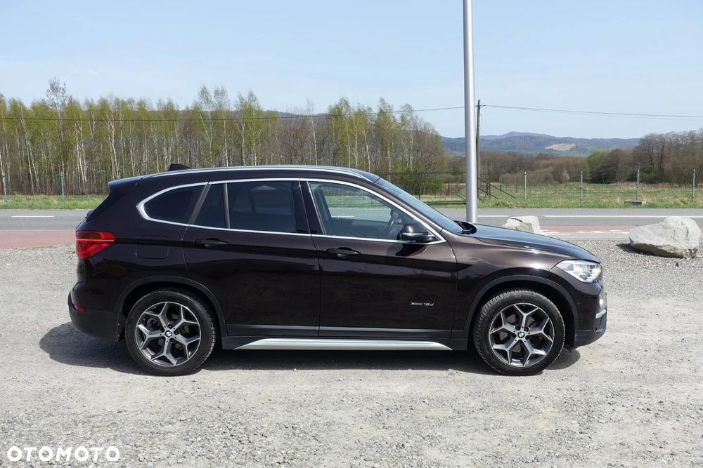 BMW X1 xDrive18d Sport Line - 4