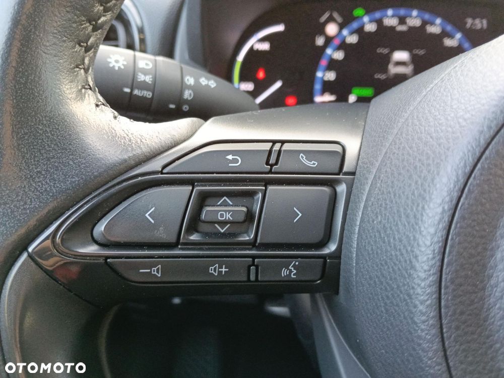 Toyota Yaris Cross Hybrid 1.5 Premiere Edition - 18