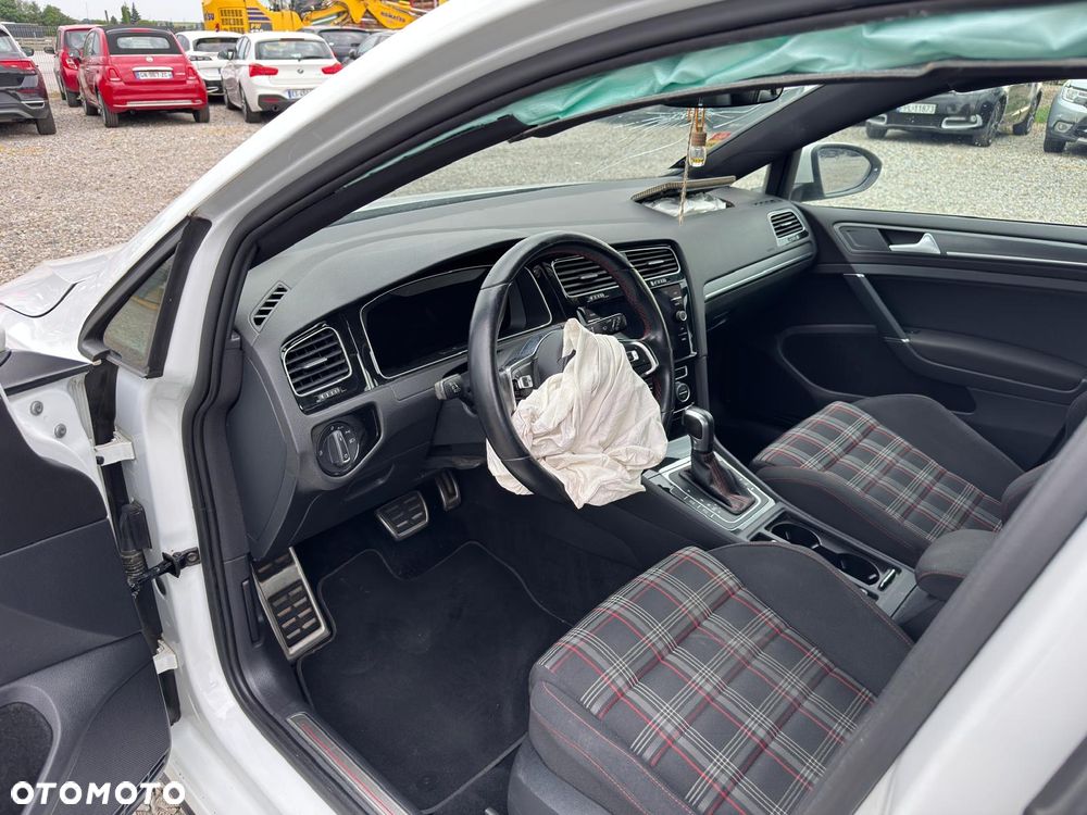Volkswagen Golf GTI 2.0 TSI OPF DSG Performance - 8