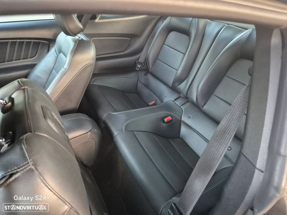 Ford Mustang 2.3 Eco Boost - 10