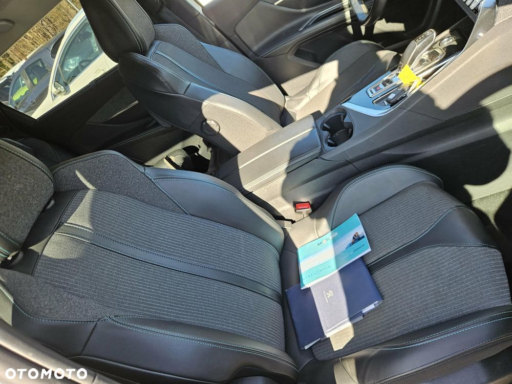 Peugeot 5008 BlueHDi 130 EAT8 Allure Pack - 13