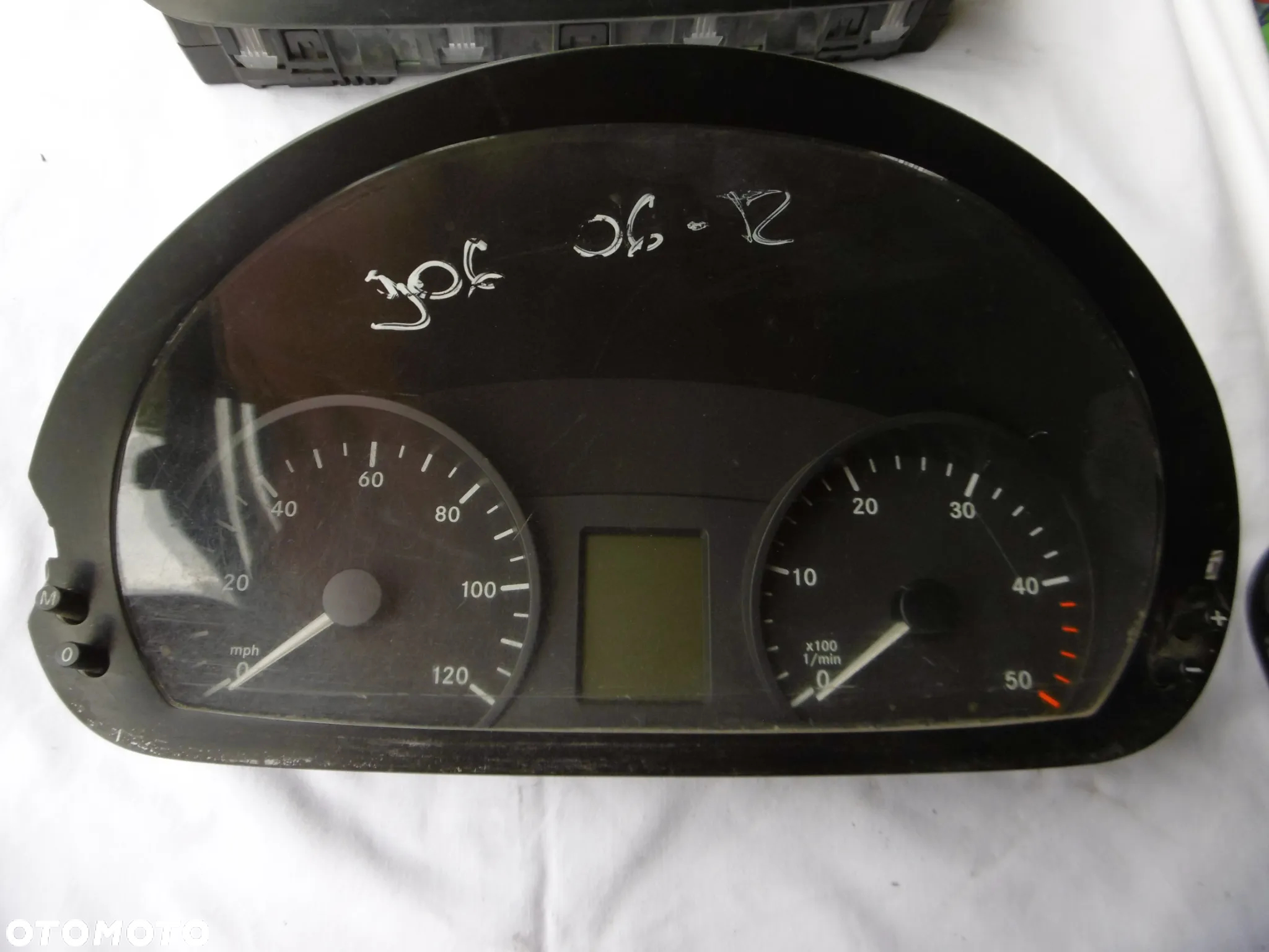 LICZNIK ZEGARY CRAFTER SPRINTER A9064468421 - 2