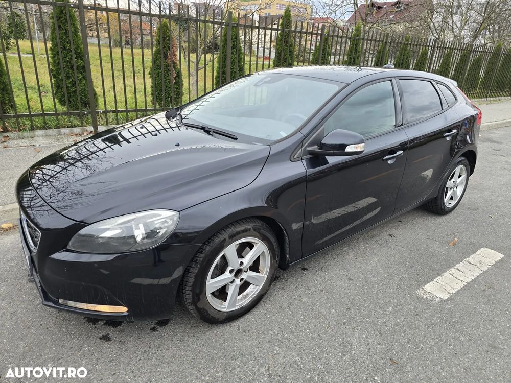 Volvo V40 D2 ECO Aut. Summum - 11