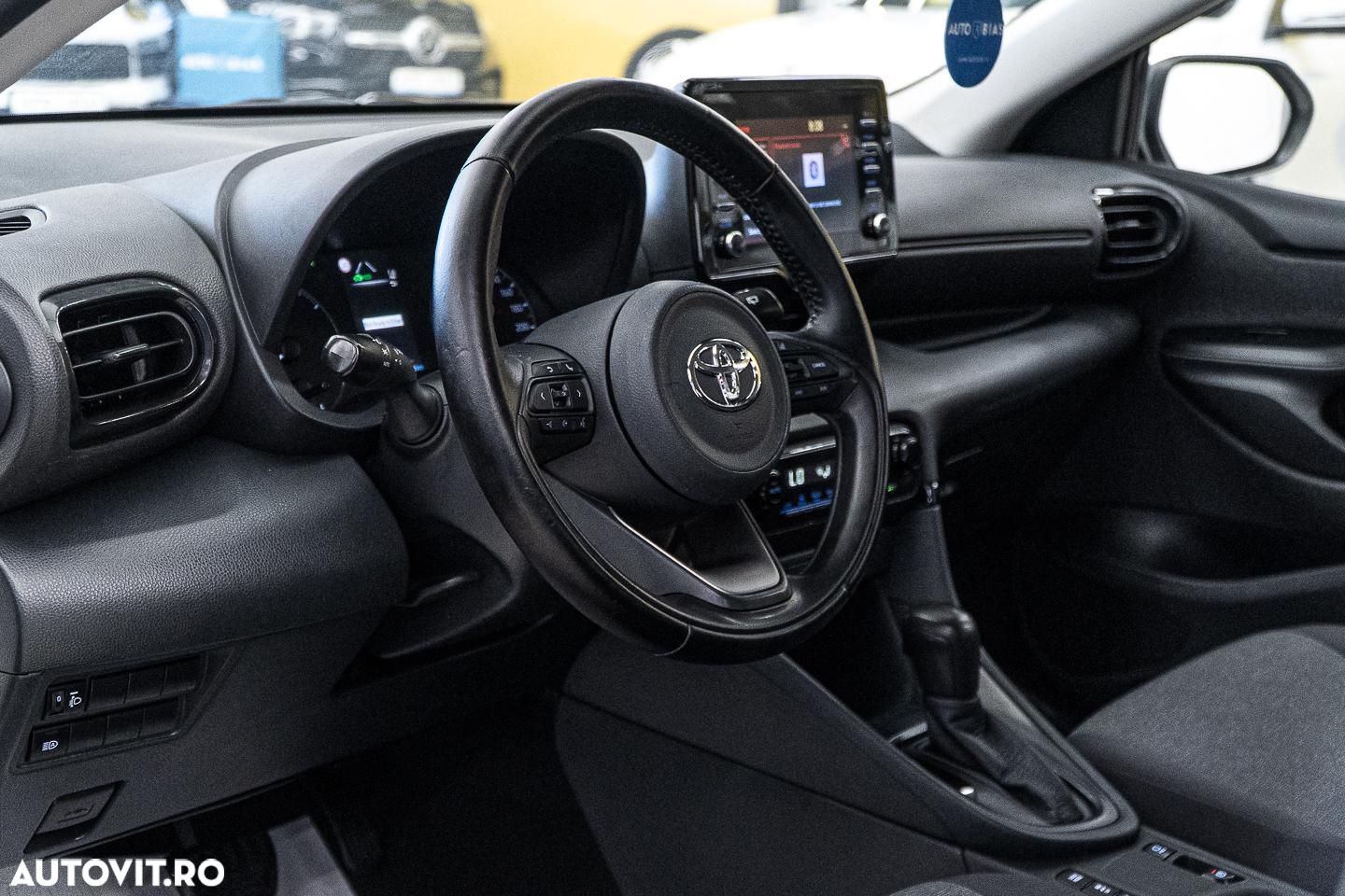 Toyota Yaris 1.5 VVT-i HSD Dynamic - 7