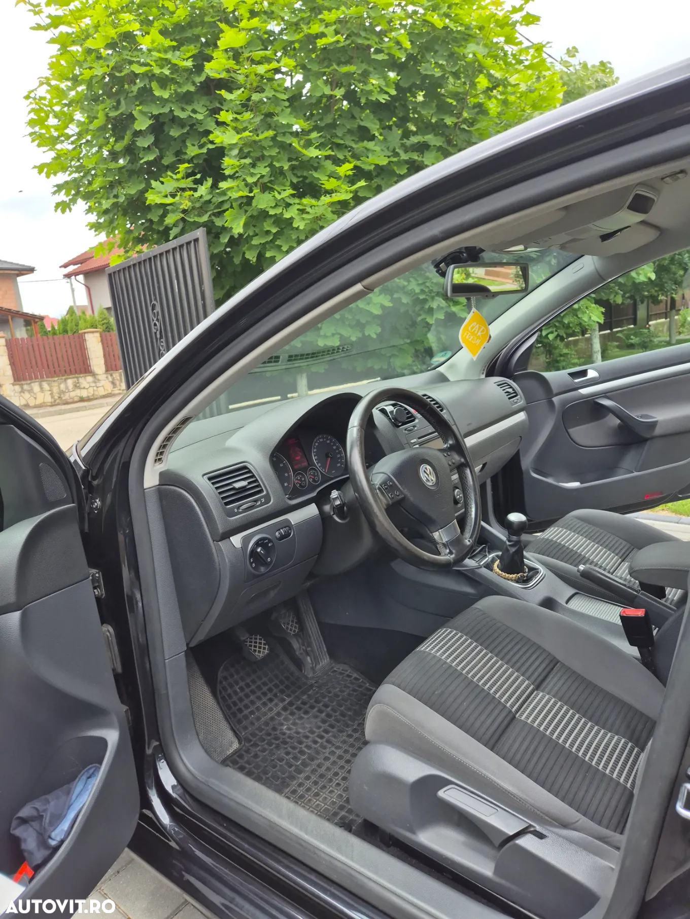 Volkswagen Golf - 8