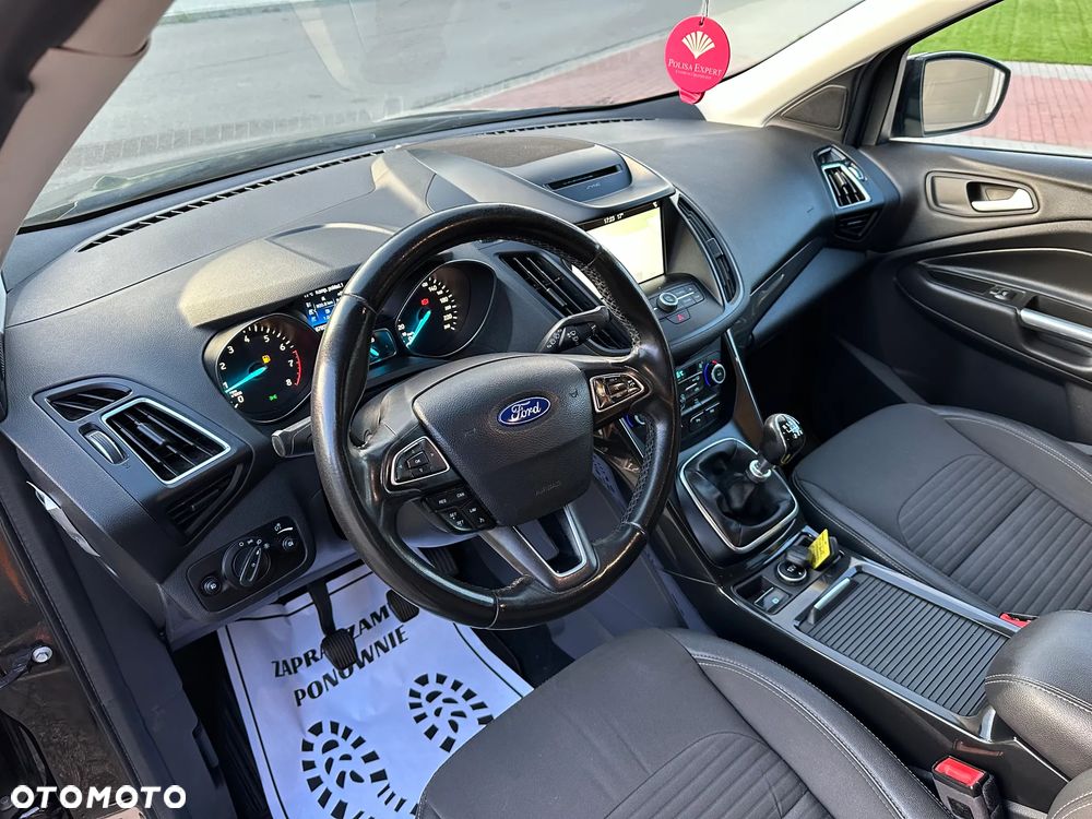 Ford Kuga 1.5 EcoBoost 2x4 Titanium - 28