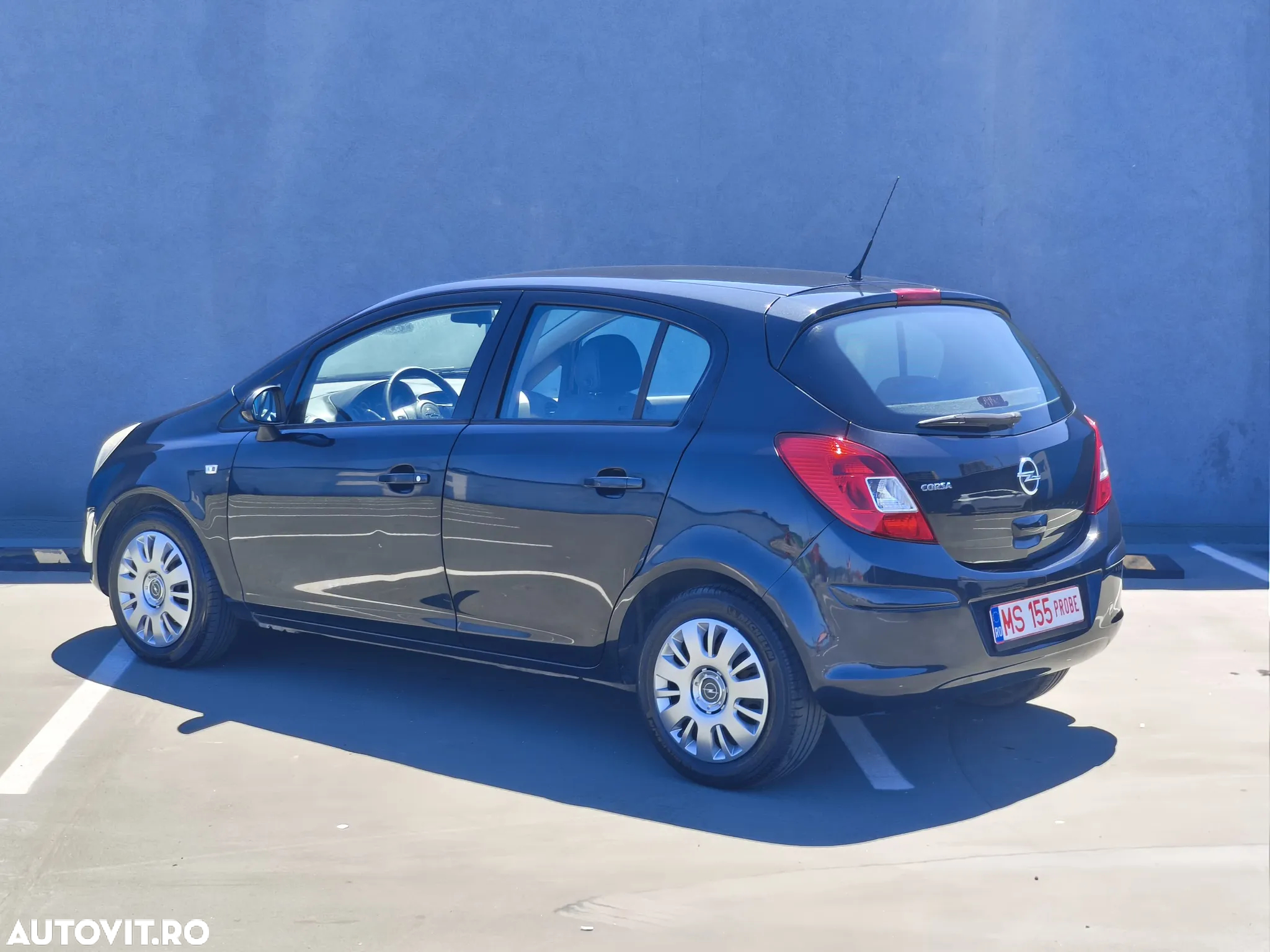 Opel Corsa 1.2 Start/Stop Cosmo - 4