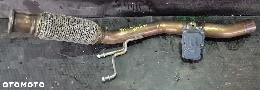 PRZEPUSTNICA WYDECHU SPALIN 5Q0253691H VW PASSAT B8 2.0 TDI - 2