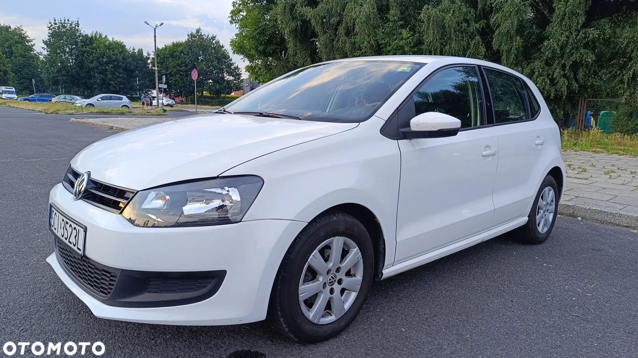 Volkswagen Polo 1.2 TSI Highline - 1