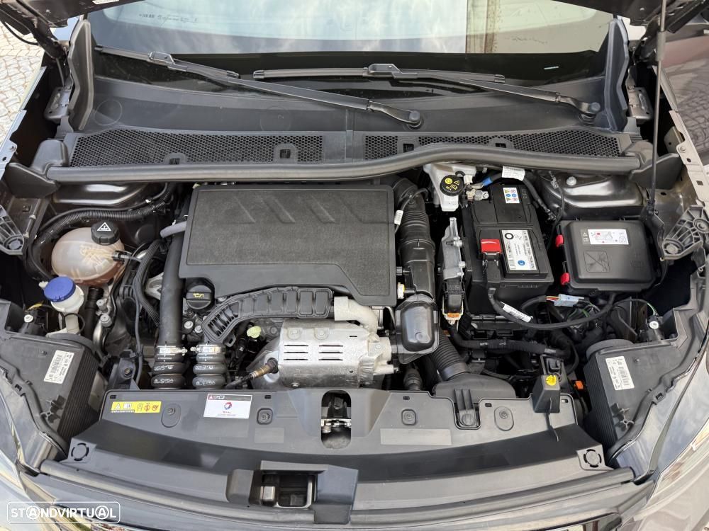 Peugeot 2008 1.2 PureTech Active Pack - 23