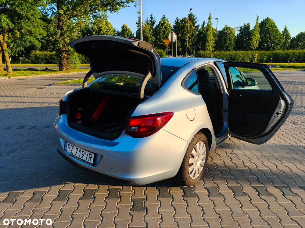 Opel Astra 1.6 Active EU6 - 15