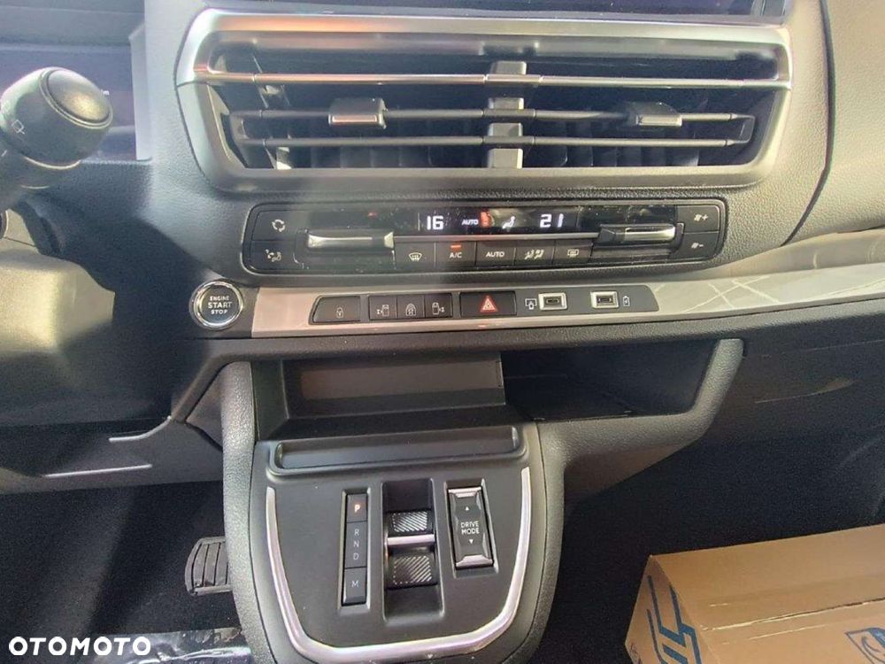 Peugeot Traveller 2.0 BlueHDi Long Business EAT8 - 25