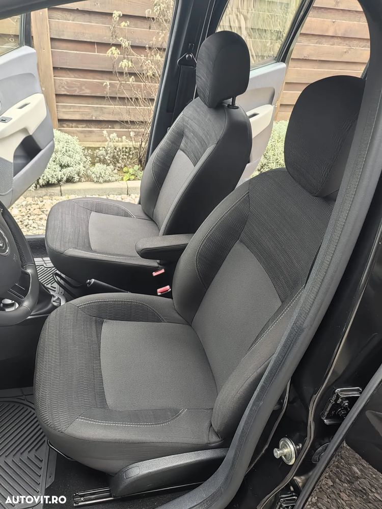 Dacia Lodgy dCi 90 Laureate - 17