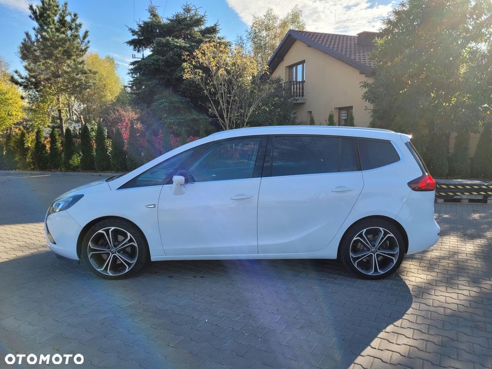 Opel Zafira - 14