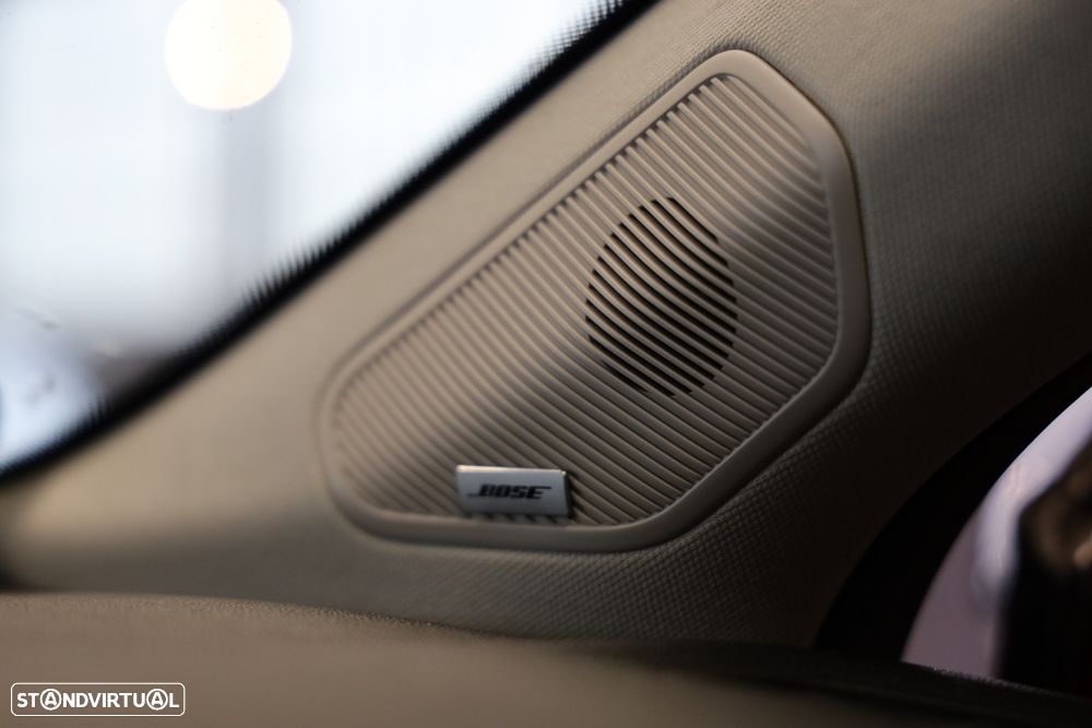 Renault Captur 1.6 E-Tech Plug-In Initiale Paris - 29