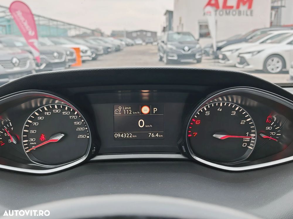 Peugeot 308 1.2 L PureTech Turbo S&S Active Aut. - 27