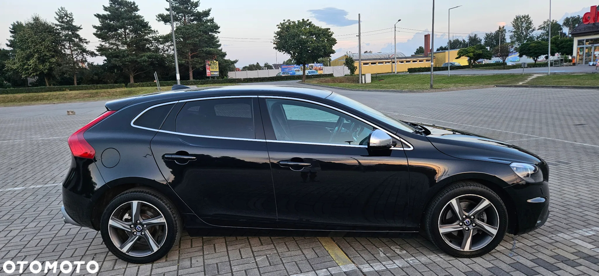 Volvo V40 T3 R-Design Summum - 22