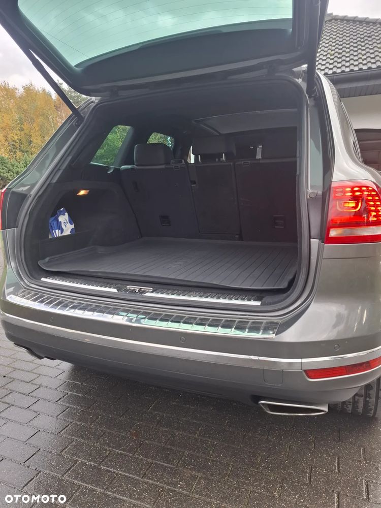 Volkswagen Touareg 3.0 V6 TDI SCR Blue Motion DPF Automatik Exclusive - 9