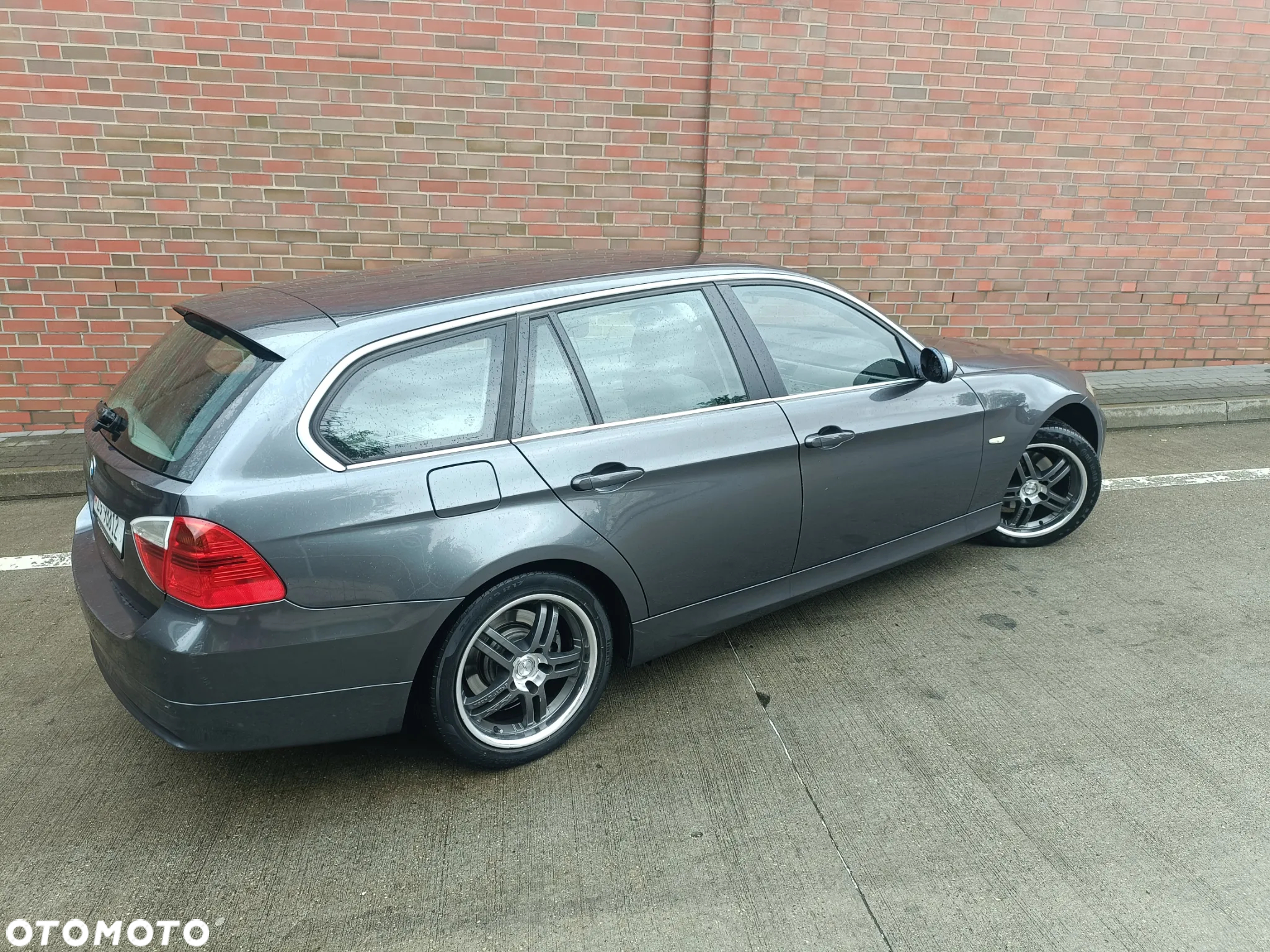 BMW Seria 3 325i - 10