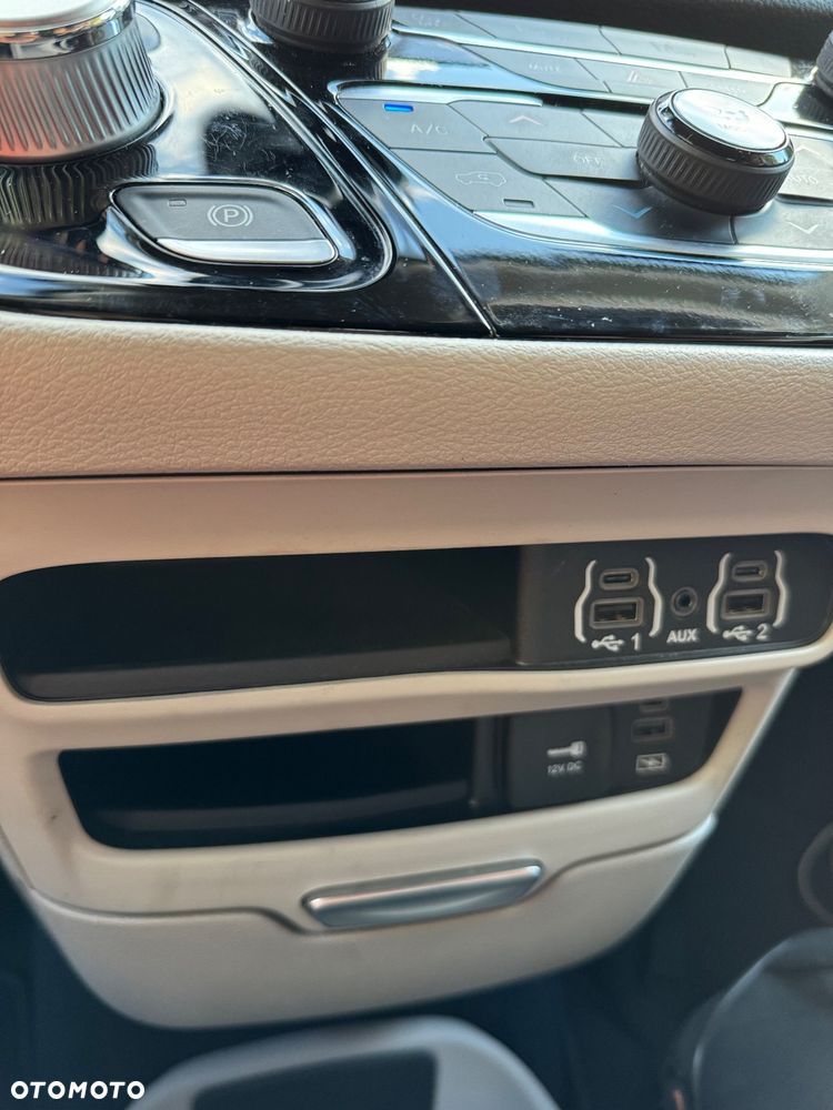 Chrysler Pacifica - 19