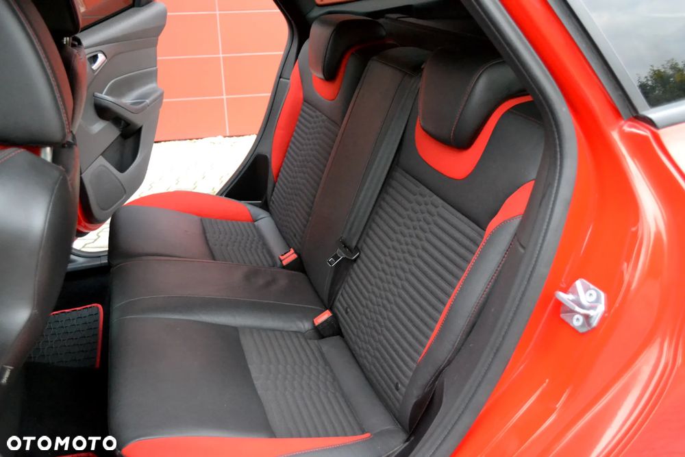 Ford Focus 2.0 EcoBoost ST mit Leder-Exclusiv-Paket - 25