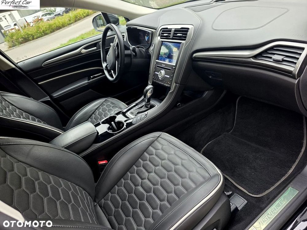 Ford Mondeo 2.0 Hybrid Vignale Plus - 10