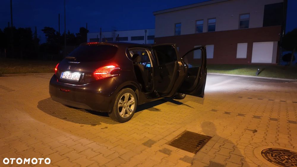 Peugeot 208 1.2 PureTech Active - 25