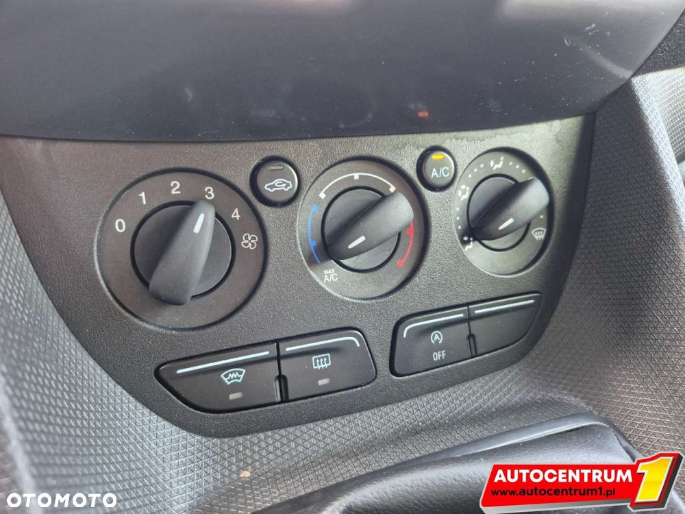 Ford TRANSIT CONNECT - 29